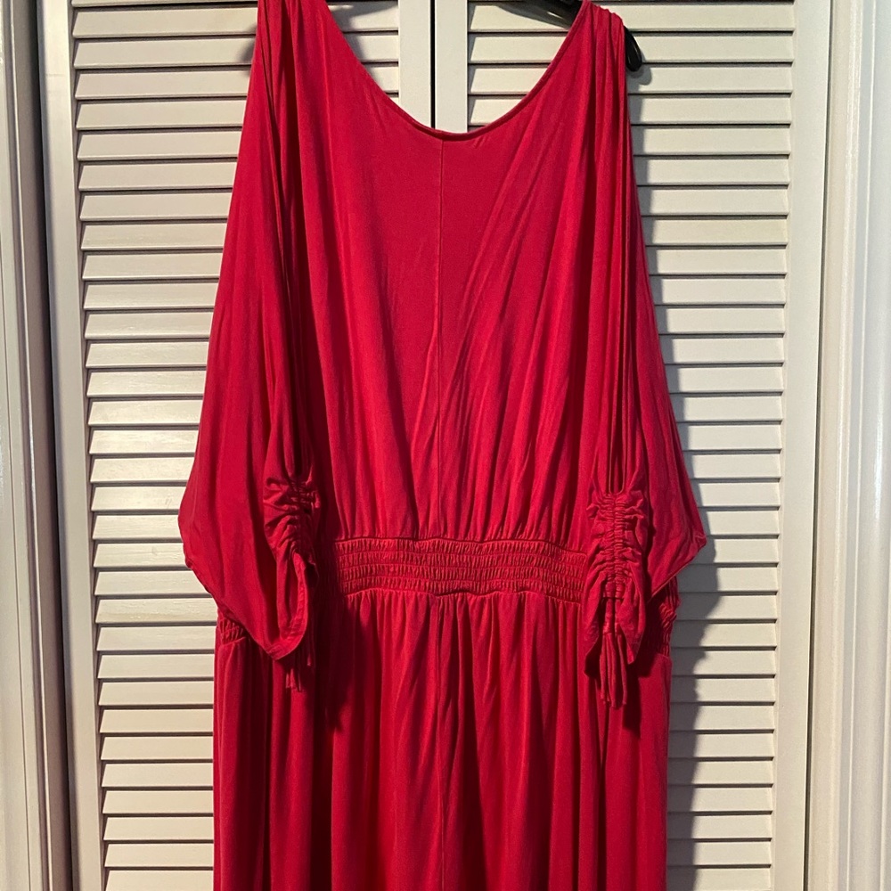 Women’s plus size dress